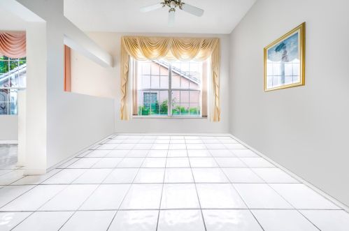 5314 Grande Palm Cir, Delray Beach, FL 33484-1364