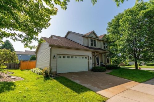 553 Aztalan Dr, Madison, WI 53718-3206