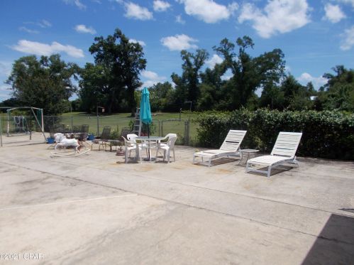 4883 Davis Dr, Marianna FL  32446-6343 exterior