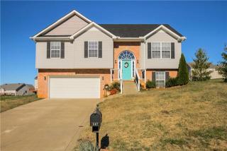 147 Buttermere Dr, Clarksville, TN 37040-8592