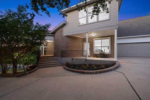 4109 Edwards Mountain Dr, Austin TX  78731-3922 exterior
