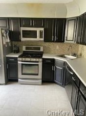 60 Campus Rd, Peekskill NY  10566-2549 exterior