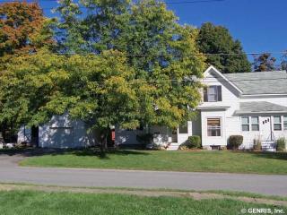 82 Hollister St, Dundee, NY 14837-1148