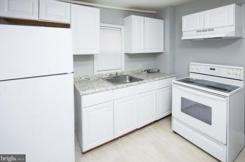 422 Spruce St, Wilmington, DE 19801-4814