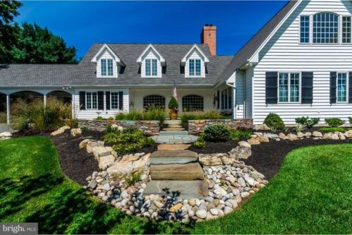 52 Galloway Rd, Southampton, PA 18954-1206