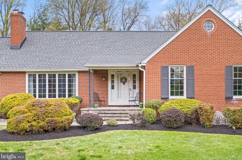 1811 Shipley Rd, Wilmington, DE 19803-3270