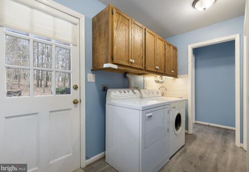 4471 Occoquan Overlook, Woodbridge VA  22192-6107 exterior