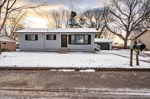 206 Irene Pl, Holmen, WI 54636-9733