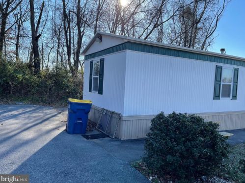 190 Brownstone Park, Hummelstown, PA 17036-9283