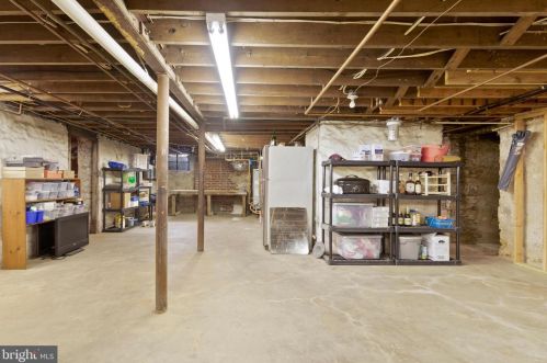 727 Baltimore Pike, Kennett Sq PA  19348-2405 exterior