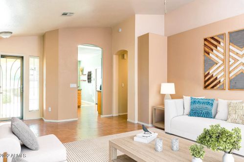 5184 Morgan Dr, Chandler, AZ 85226-3658