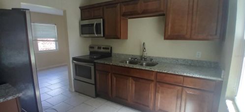 1614 Lincoln Ave, Lakeland FL  33805-2729 exterior