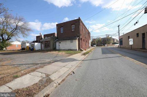 7701 Park Ave, Camden NJ  08109-3534 exterior