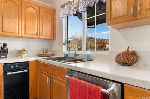 18168 Deer Hollow Rd, Middletown CA  95467-8002 exterior