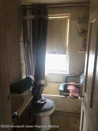 2992 Alabama Rd, Camden NJ  08104-2833 exterior