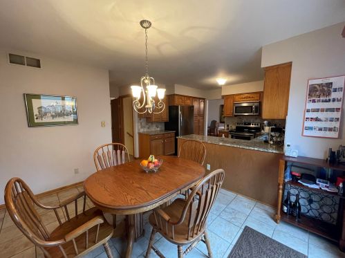 6220 82 St, Kenosha WI 53142-1865 exterior