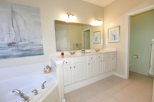 6774 Oleander Ct, Liberty Township OH  45044 exterior