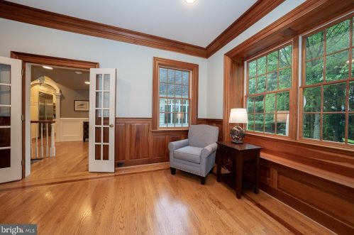 315 Blackburn Dr, Berwyn PA  19312-2801 exterior