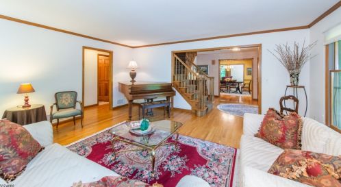 39 Pheasant Run, Kinnelon NJ  07405-3022 exterior