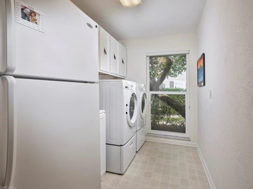 527 Devils Ln, Naples FL  34103-3021 exterior