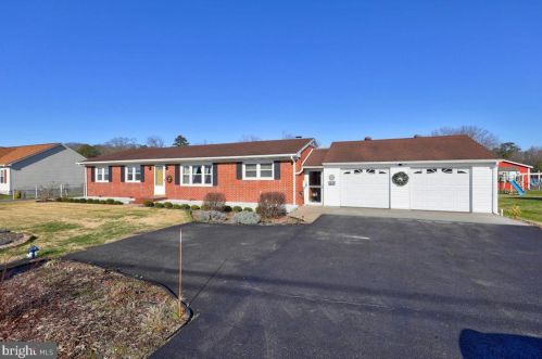 11355 Line Rd, Delmar, DE 19940-2423