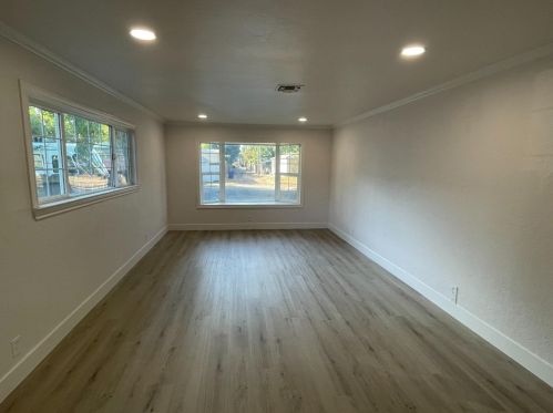 2202 Geneva Dr, Modesto CA  95350-2830 exterior
