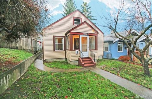 1929 5th St, Bremerton, WA 98337-1021