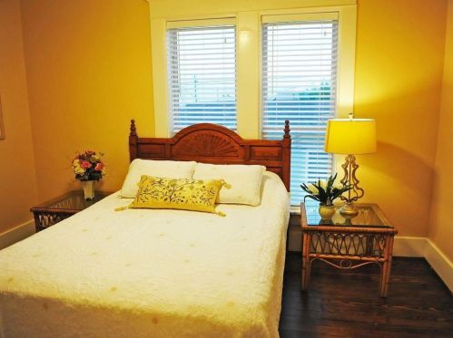 2409 33 St, Galveston TX 77550-7620 exterior