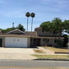 1320 Walnut Ave, Orange, CA 92867-7040
