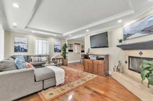 2727 Alvord Ln, Redondo Beach, CA 90278-5404