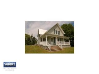 545 Water St, Iola, WI 54945-9709
