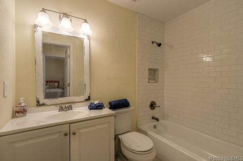 1851 Lime Tree Dr, Edgewater FL  32141-3901 exterior
