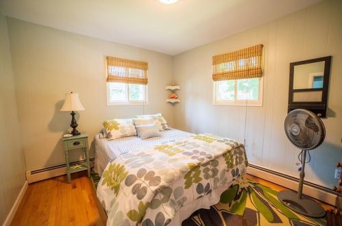 46 King Philip Rd, South Kingstown RI  02882-1102 exterior