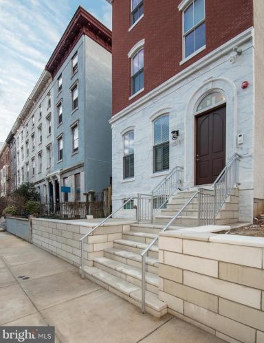 1516 Green St, Philadelphia PA  19130-4006 exterior