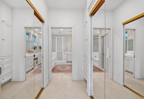 3304 Silver Oak Ln, Vista CA  92084-6614 exterior