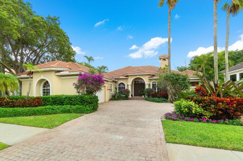 102 Pembroke Dr, West Palm Beach, FL 33418-4611