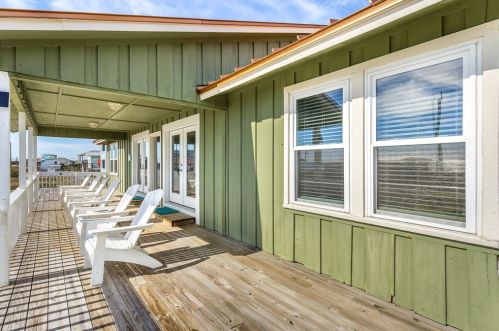 433 Gorrie Dr, Saint George Island FL  32328-3012 exterior