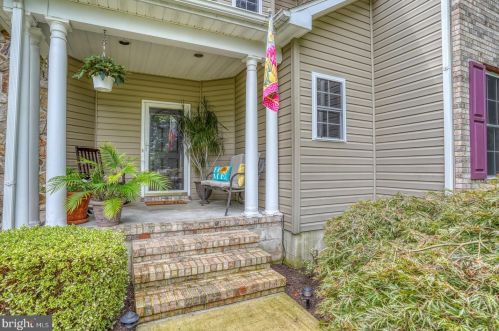 231 Crosby Knl Cir, Dover DE  19904-1098 exterior