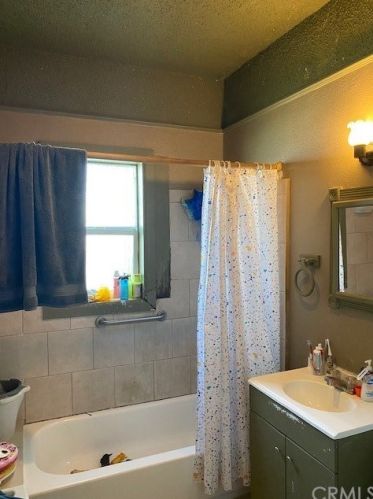 123 3rd St, Perris, CA 92570-2120
