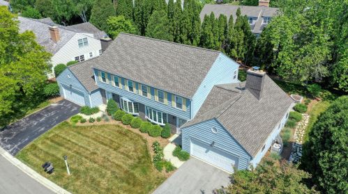 942 Shaker Cir, Thiensville, WI 53092-6032
