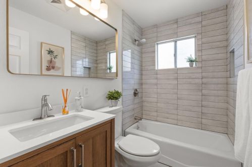 383 Monterey Rd, Pacifica CA  94044-1460 exterior