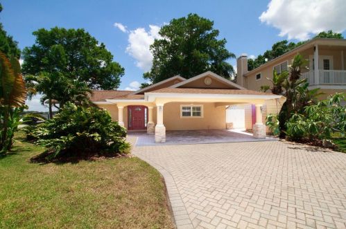 1164 Tookes Rd, Tarpon Springs, FL 34689-9619