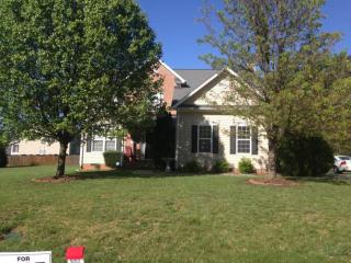 2413 Timber Oaks Ln, Kernersville, NC 27284-4150