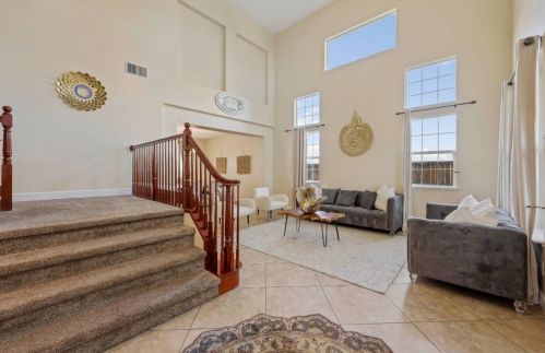 9980 Shiraz Pl, Elk Grove CA  95624-4629 exterior