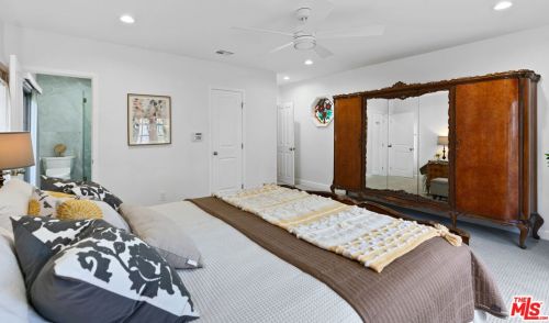 11945 Addison St, North Hollywood CA  91607-3157 exterior