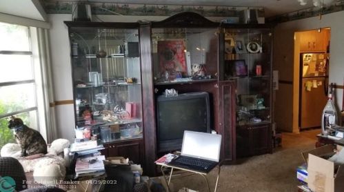 7330 1 Ct, Hollywood FL 33024-7212 exterior