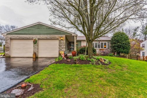 787 Stonybrook Ln, Lansdale, PA 19446-4617
