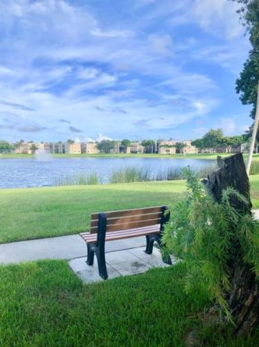 5100 Las Verdes Cir, Delray Beach, FL 33484-8094