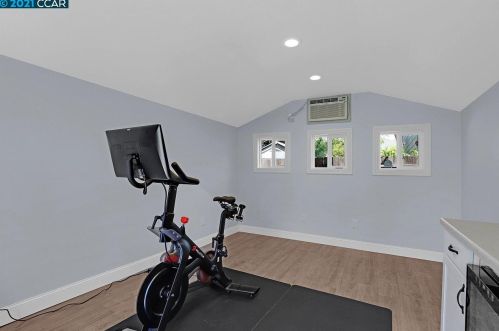 2704 Birch Ave, Concord CA  94520-1716 exterior