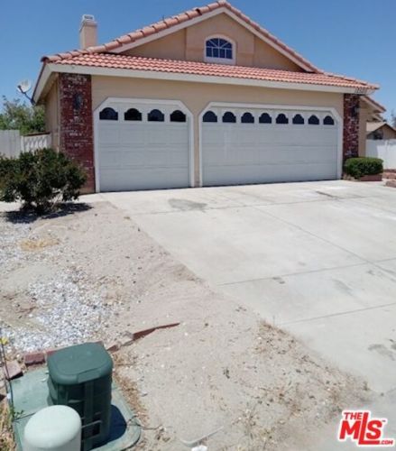 12520 Silver Saddle Way, Victorville, CA 92392-7440